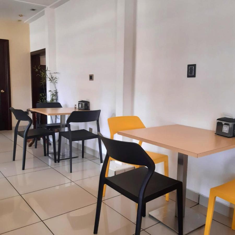 Hotel Villa Florencia Zona Rosa San Salvador Ngoại thất bức ảnh