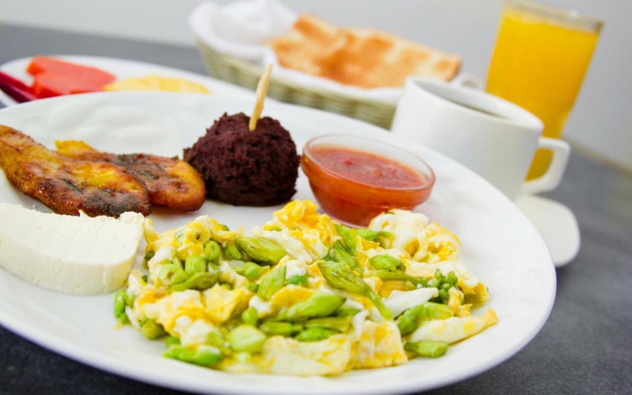 Hotel Villa Florencia Zona Rosa San Salvador Ngoại thất bức ảnh