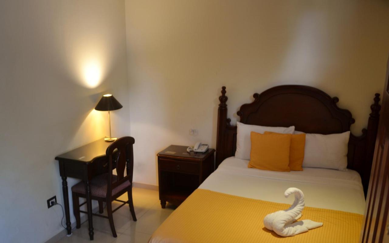 Hotel Villa Florencia Zona Rosa San Salvador Ngoại thất bức ảnh